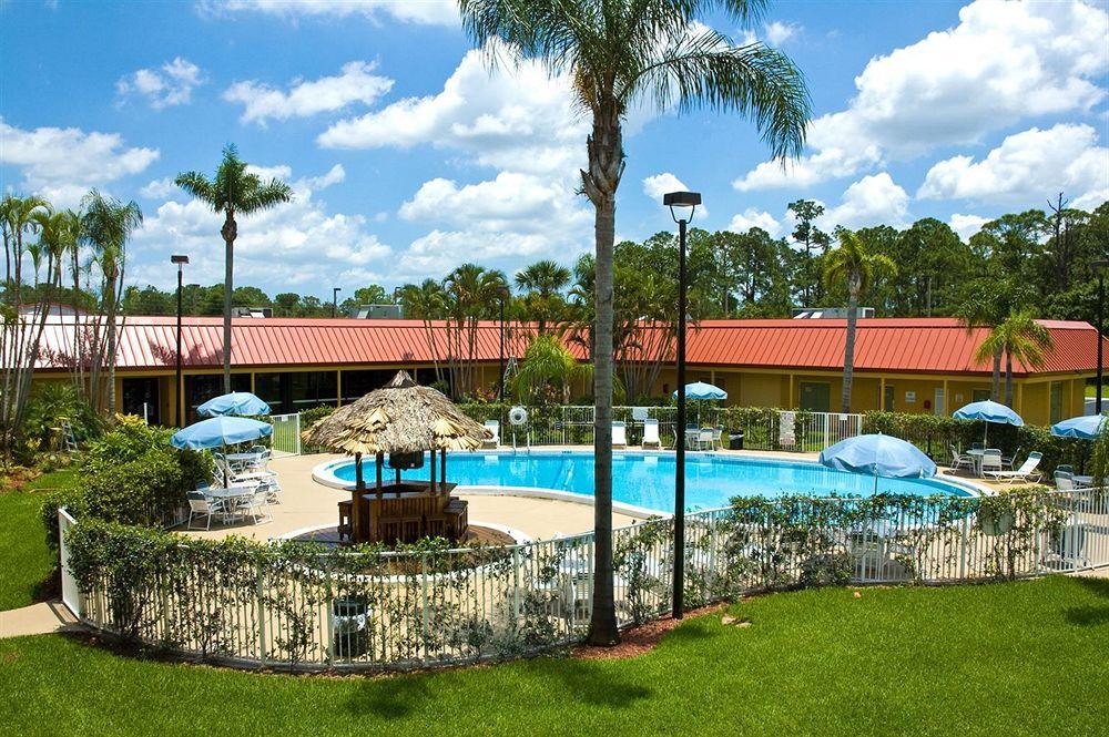 Vero Beach Inn & Suites Vero Beach I-95 (Adults Only) Exterior photo